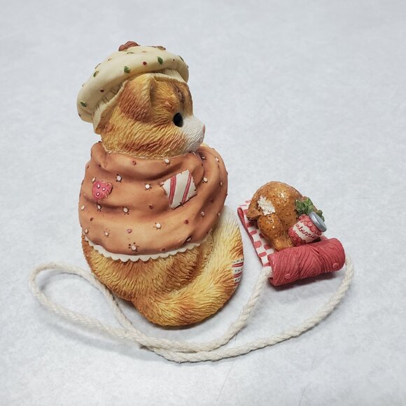 Calico Kittens "Friends Are A Feast Worth Sharing" Figurine Collectible - Picture 10 of 12